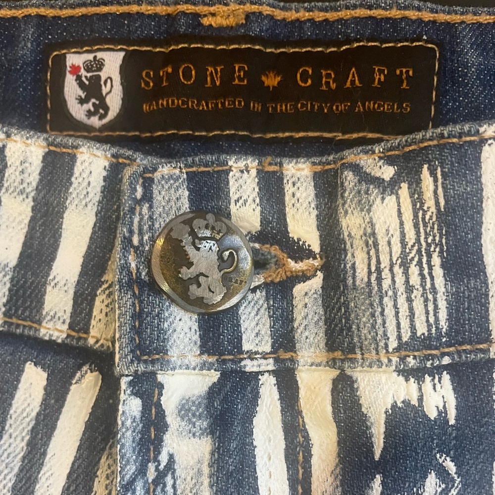 Stone craft Stella Tribal Denim shorts, white, blue,button closure,size 29,small - Picture 8 of 13